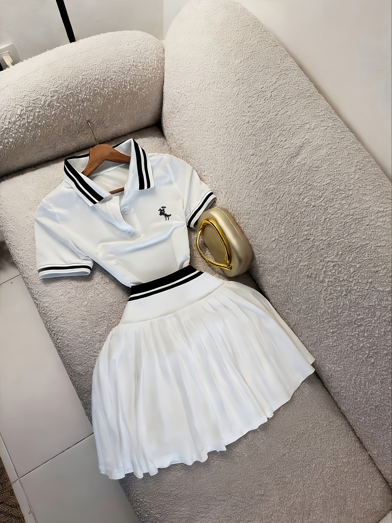 A Seasonal Two-Piece Set Featuring a Collared Embroidered Short-Sleeve Top with Contrasting Stripes And a High-Waisted Pleated Skirt, Perfect for Casual Elegance in Y2K Style, Suitable for Outings, Vacations, Commuting, Home, Campus, Parties