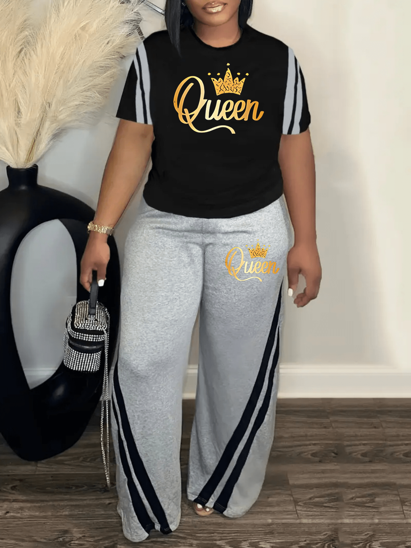 Women's Round Neck Short Sleeve Top and Pants Set - Fashionable Print, Casual Polyester Blend, Suitable for Autumn and Winter - Comfortable and Stylish Loungewear