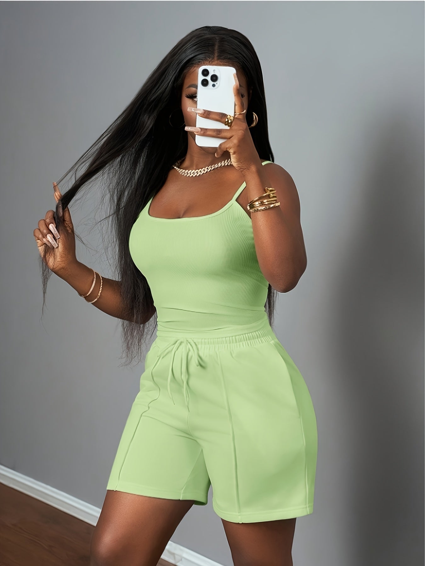 Spring/Summer New Casual Basic U-Neck Camisole + Zigzag Striped Decorative Shorts