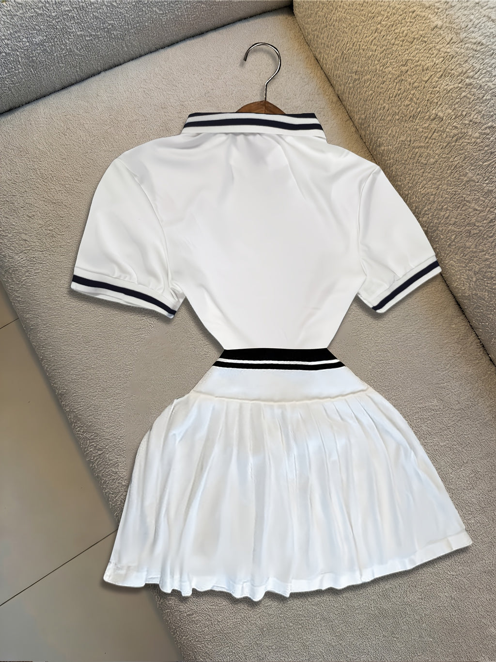 A Seasonal Two-Piece Set Featuring a Collared Embroidered Short-Sleeve Top with Contrasting Stripes And a High-Waisted Pleated Skirt, Perfect for Casual Elegance in Y2K Style, Suitable for Outings, Vacations, Commuting, Home, Campus, Parties